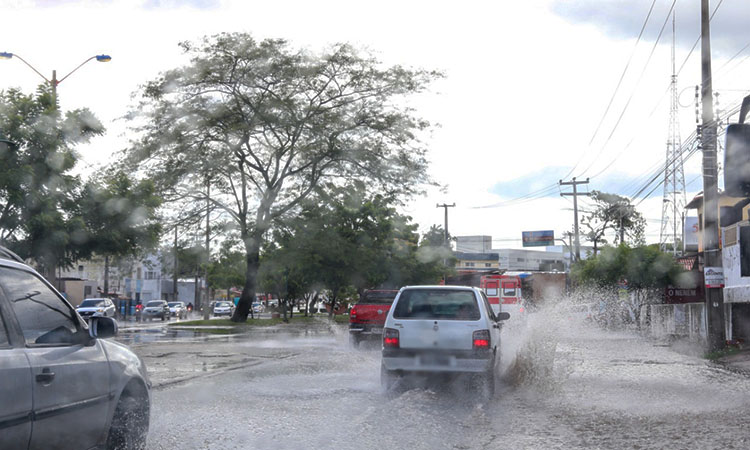 Centro de monitoramento faz alerta de risco de inundações e enxurradas no Piauí