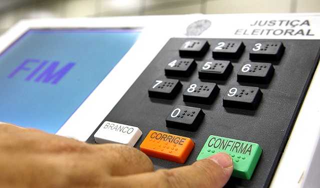 TRE-PI recebe novo lote com 1300 urnas eletrônicas para Eleições 2022