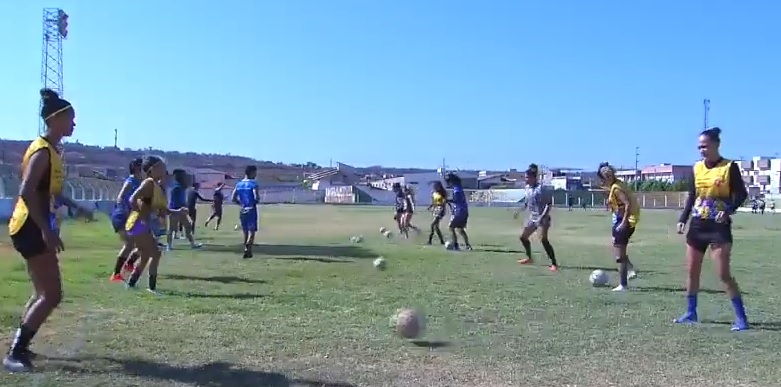 Abelhas Rainhas iniciam treinos mirando o Piauiense de futebol feminino