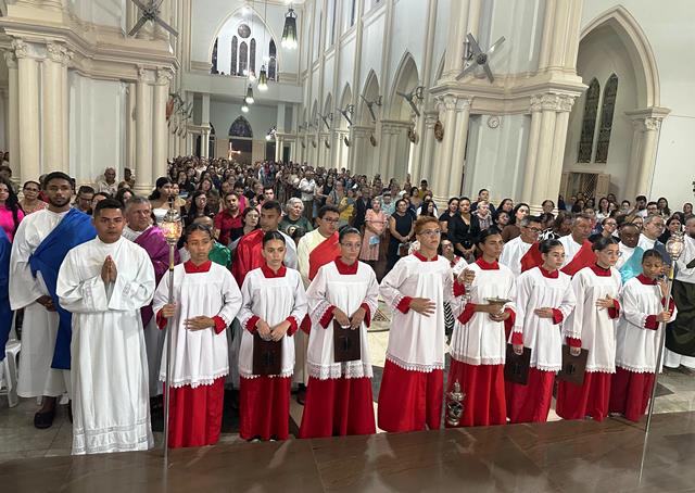 Missa da Ceia do Senhor com rito do lava-pés abre Tríduo Pascal na Catedral de Picos