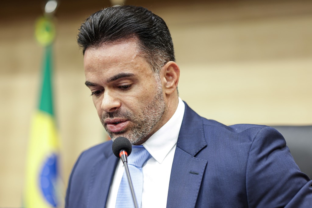 B. Sá questiona gasto de R$ 10 milhões e mudança de comando da PM em Oeiras