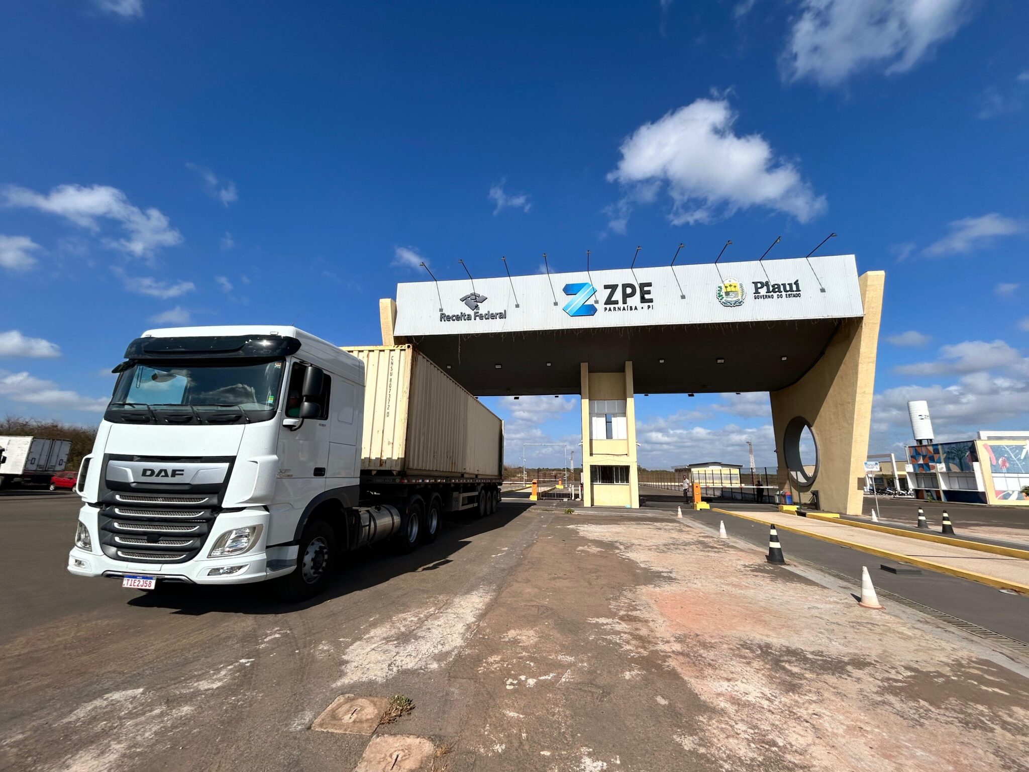 Exportações via ZPE Piauí cresceram 3.500%, com 720 toneladas de cera de carnaúba comercializadas em 2024
