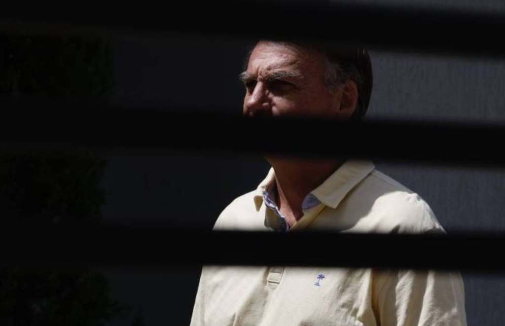 Moraes pode decretar prisão imediata de Bolsonaro seguindo modelo do caso Collor