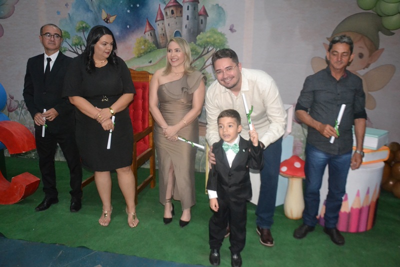 Formatura do ABC reúne emoção, homenagens e celebração da educação em Dom Expedito Lopes
