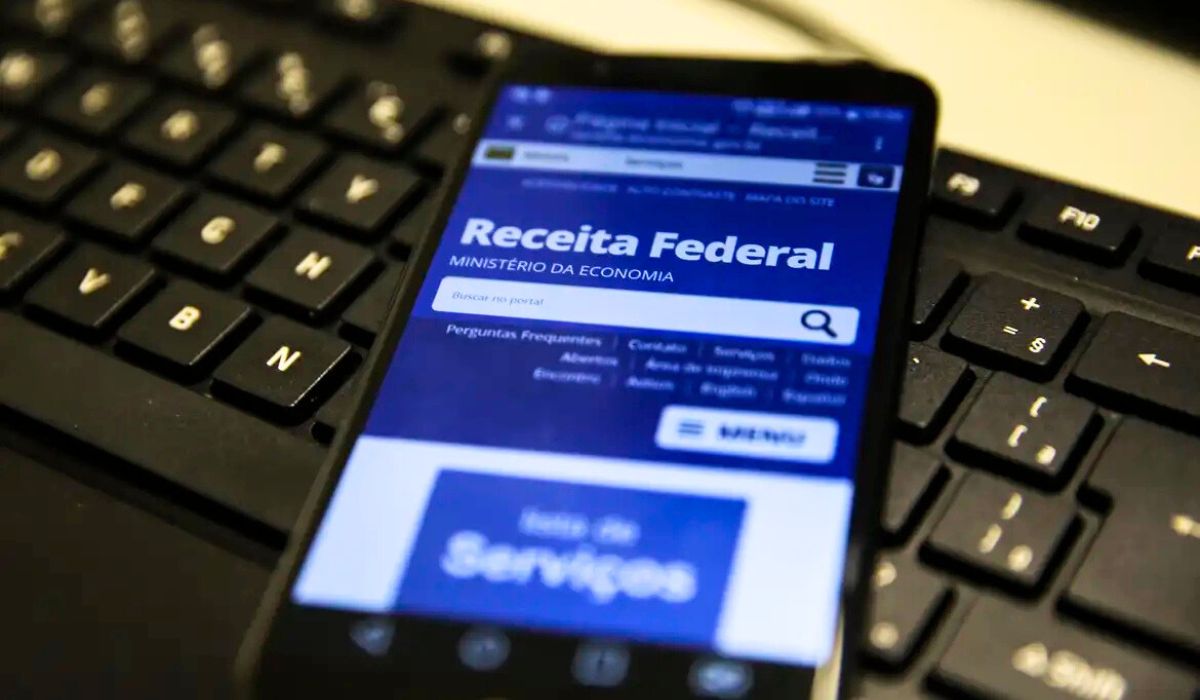 Golpe no WhatsApp usa seu CPF e endereço para simular cobrança da Receita Federal