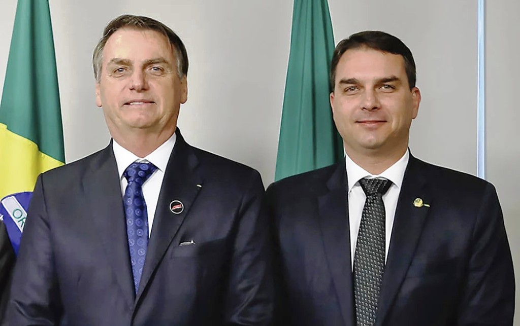 Bolsonaro diz que Flávio será seu candidato à Presidência da República