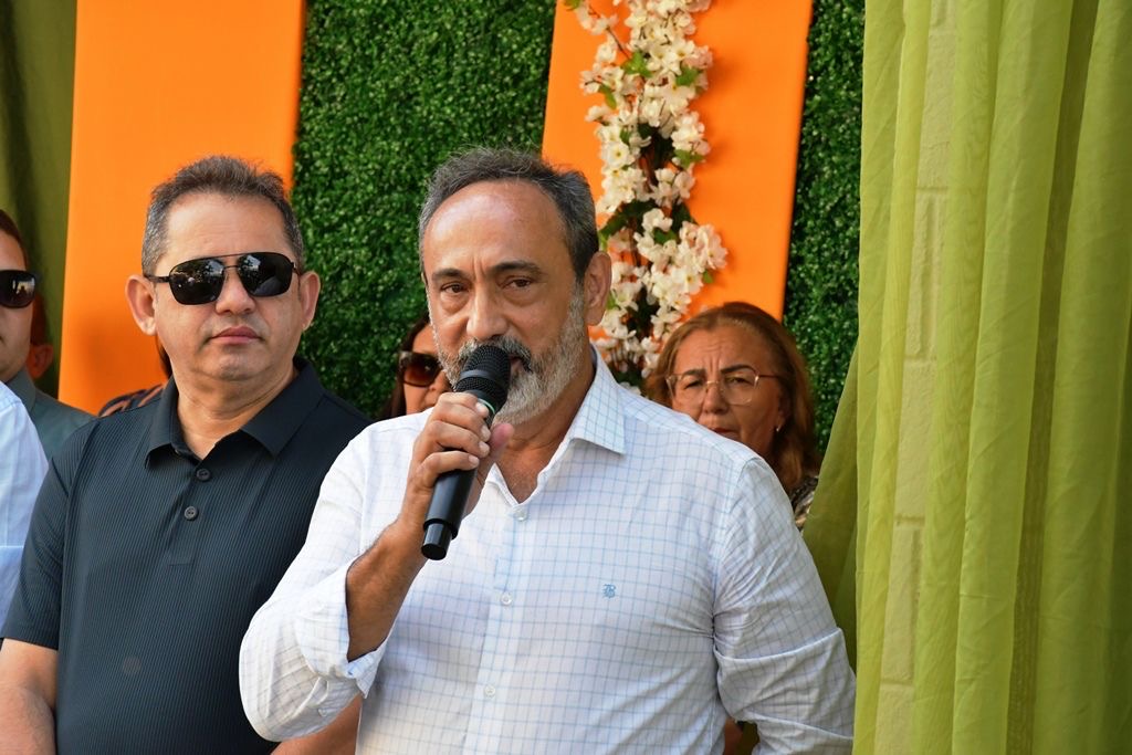 Prefeito anuncia antecipação do 13º salário para todos os servidores do município de Santo Antônio de Lisboa