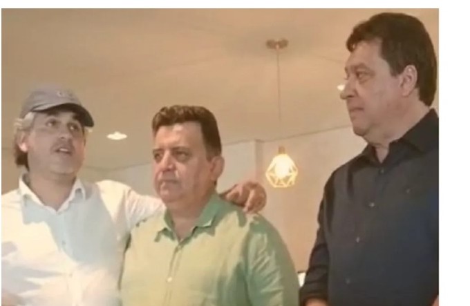 Pulou: suplente de vereador Evandro Paturi deixa grupo de Gil Paraibano e adere a Nerinho