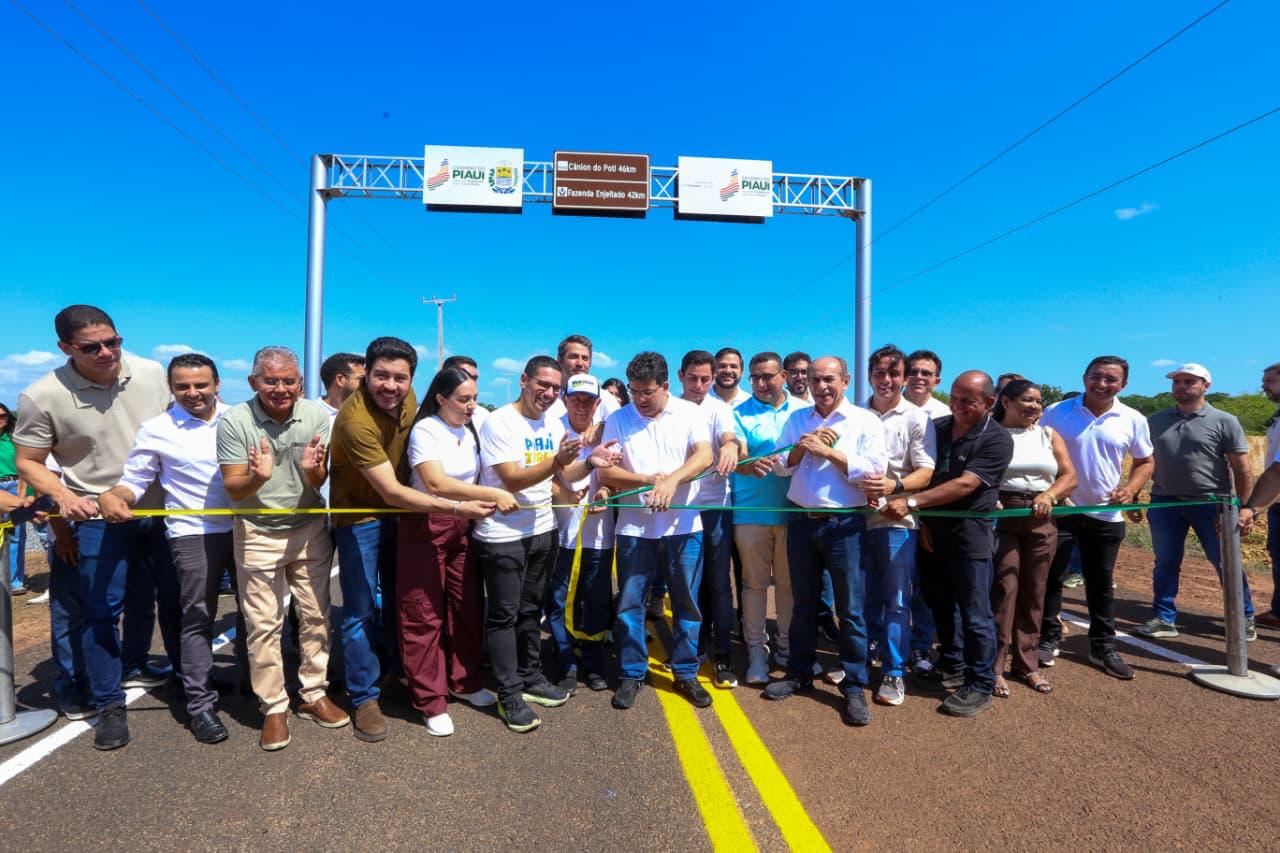 Com investimentos de R$ 53 milhões, Governo do Estado inaugura rodovia que facilita acesso ao Cânion do Rio Poti