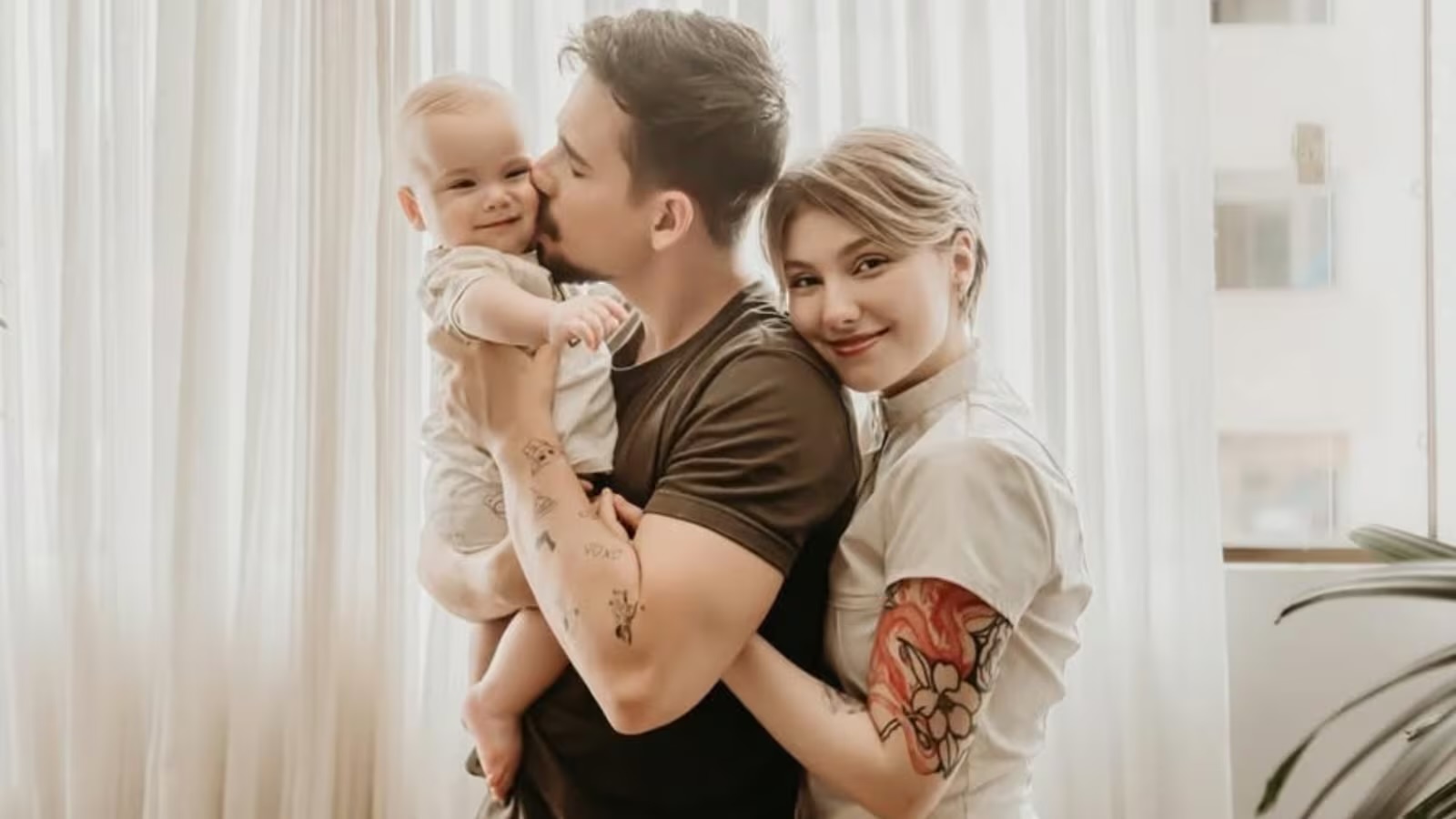 Viúvo de Isabel Veloso emociona ao falar de filho do casal: ‘Deixou um presente lindo pra todos nós’