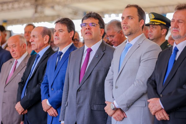 Presidente da Alepi participa de solenidade em homenagem aos heróis do Jenipapo