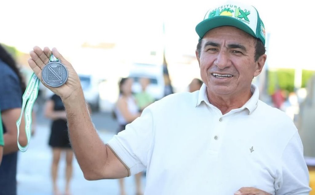 Justiça afasta prefeito de Pio IX Silas Noronha do cargo
