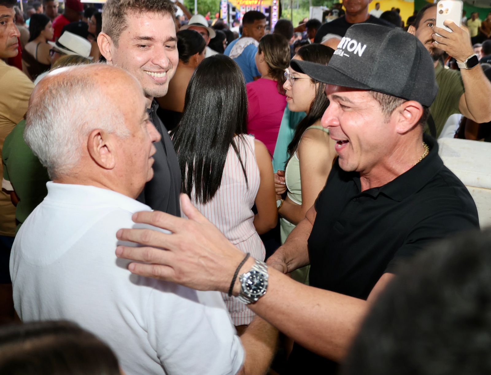Júlio César intensifica agenda na região de Picos e reencontra prefeitos em festa do Trabalhador