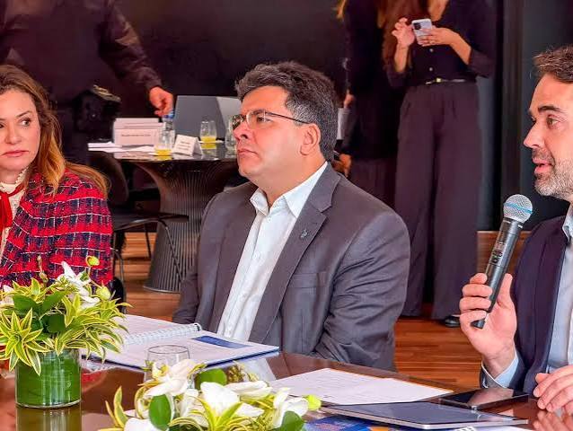 Rafael apresenta modelo de gestão no lançamento do Pacto Brasil de Futuro
